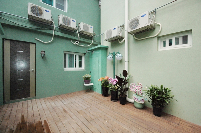 Imagen de los exteriores del Hostel Dongdaemun Hwashin. Foto 9