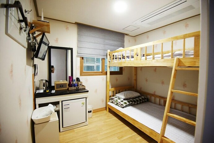 Imagen de la habitación del Hostel Dorcas Tourist. Foto 20