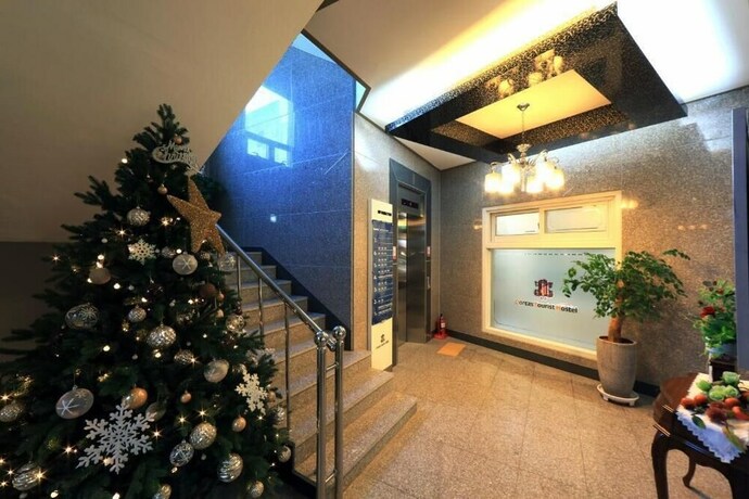 Imagen de los interiores del Hostel Dorcas Tourist. Foto 37