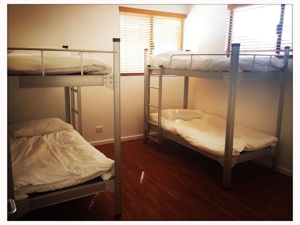 Imagen de los exteriores del Hostel Downtown Backpackers, East Perth. Foto 11