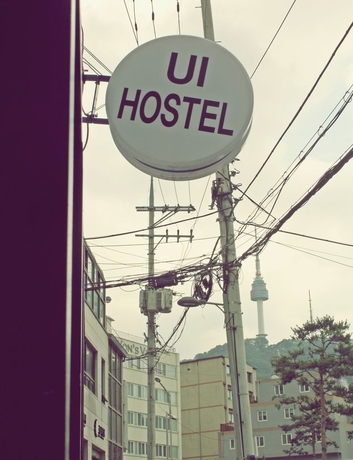 Imagen de los exteriores del Hostel Du Temps Passe. Foto 15