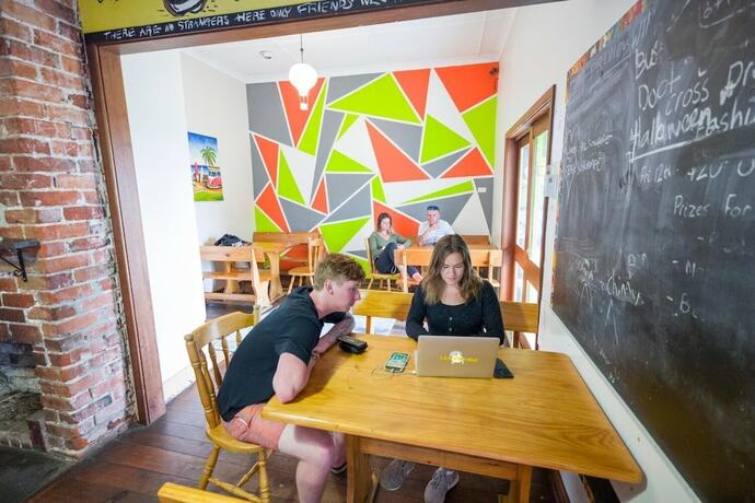 Imagen del bar/restaurante del Hostel Dunsborough Beachouse Yha. Foto 17