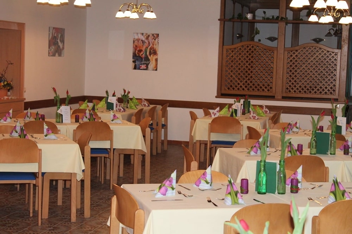 Imagen del bar/restaurante del Hostel Eduard-heinrich-haus -. Foto 4