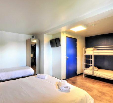 Imagen de la habitación del Hostel Eklo Bordeaux Centre Bastide. Foto 10