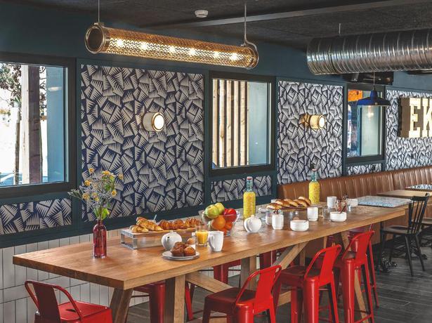 Imagen del bar/restaurante del Hostel Eklo Marne La Vall&eacute;e. Foto 2