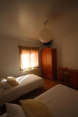Imagen de la habitación del Hostel El Lago Caceres. Foto 7