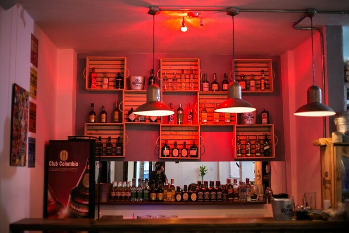 Imagen del bar/restaurante del Hostel El Pit. Foto 17