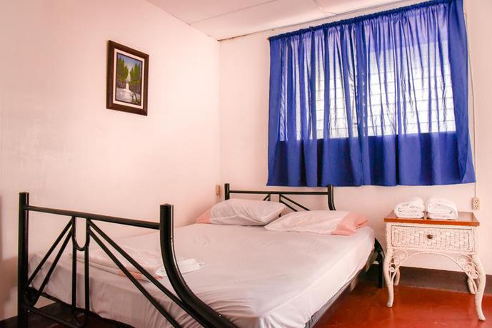 Imagen de la habitación del Hostel Emily, Granada. Foto 5