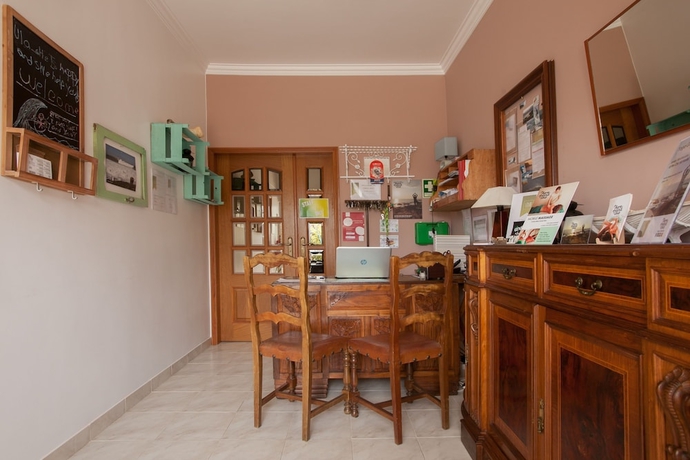 Imagen de los interiores del Hostel Ericeira Chill Hill and Private Rooms. Foto 19