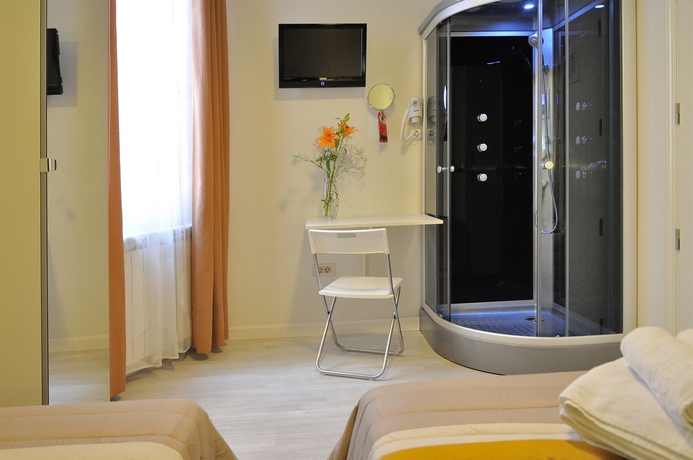 Imagen de la habitación del Hostel Far Home Plaza Mayor. Foto 5