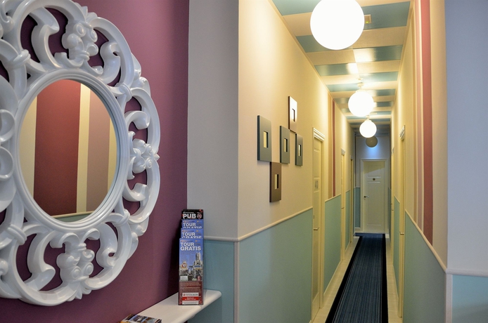 Imagen de los interiores del Hostel Far Home Plaza Mayor. Foto 16