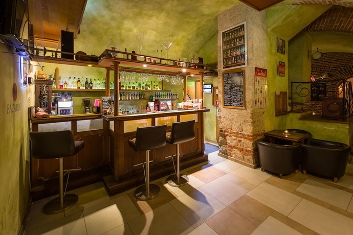 Imagen del bar/restaurante del Hostel Faust Aparthostel. Foto 5