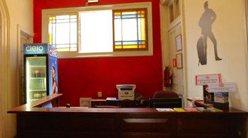 Imagen de los interiores del Hostel Flying Dog Backpackers. Foto 5