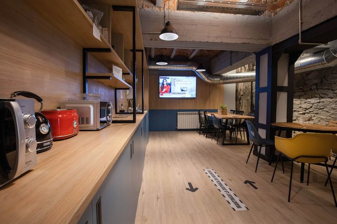 Imagen de los interiores del Hostel Font Andorra. Foto 11