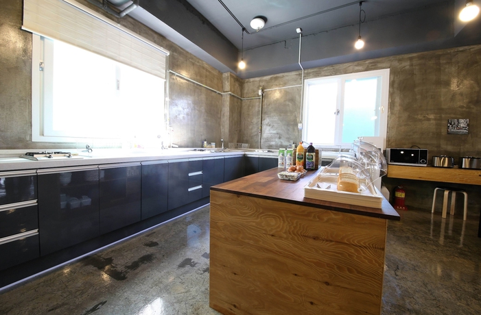 Imagen del bar/restaurante del Hostel G House Mini and Guest House -. Foto 6
