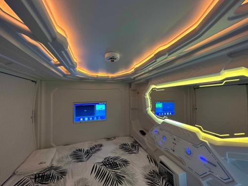 Imagen de la habitación del Hostel GOOD VIBES ONLY Capsule Hostel Malaga. Foto 11