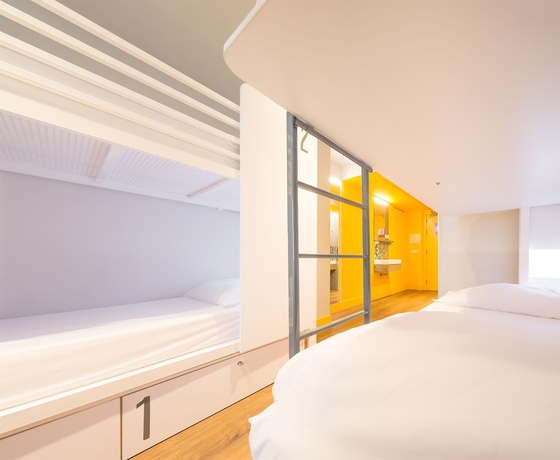 Imagen de la habitación del Hostel Generator Barcelona. Foto 14