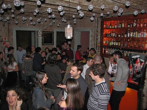 Imagen general del Hostel Giramondo y Bar. Foto 4