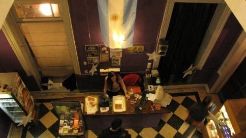 Imagen general del Hostel Giramondo y Bar. Foto 8