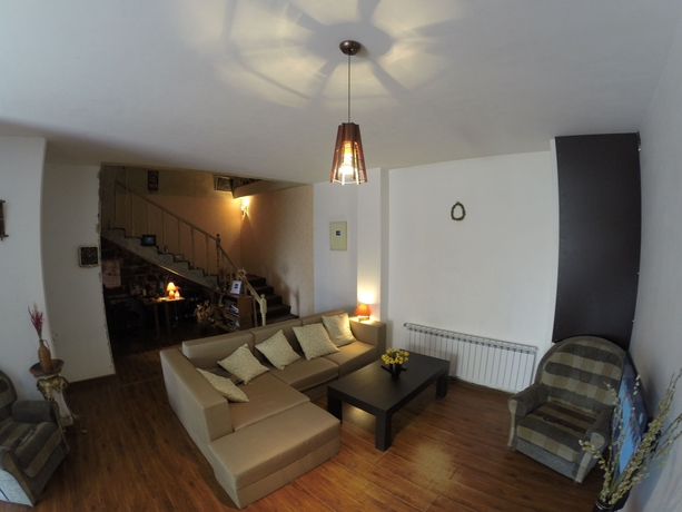 Imagen de los interiores del Hostel Glide. Foto 14