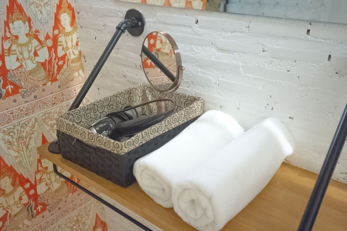 Imagen de la habitación del Hostel Glur Bangkok and Coffee Bar. Foto 10