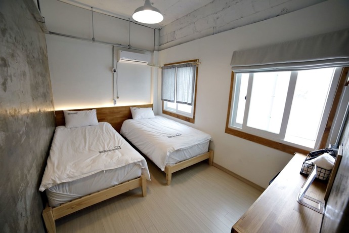 Imagen de los interiores del Hostel Good Day Mate. Foto 17