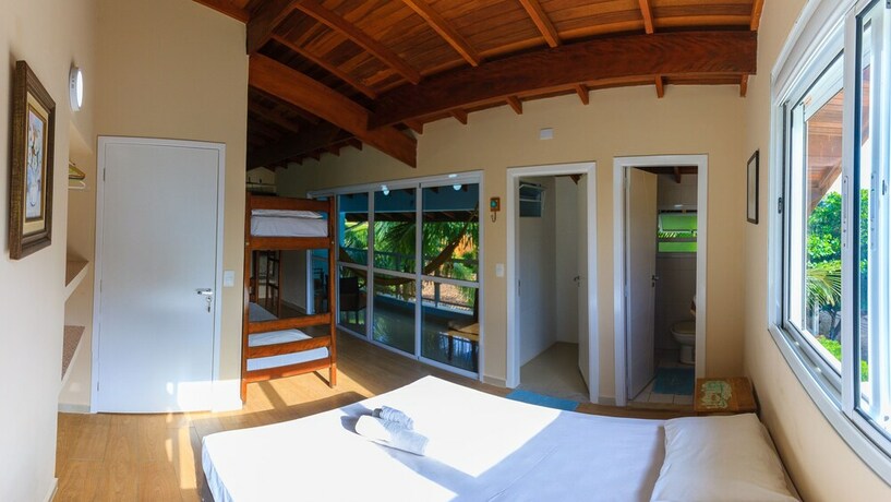 Imagen de la habitación del Hostel Guaruj&aacute;. Foto 16