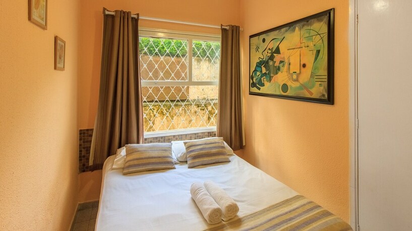 Imagen de la habitación del Hostel Guaruj&aacute;. Foto 28