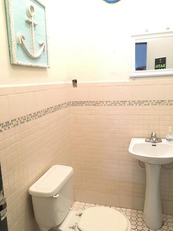 Imagen de los interiores del Hostel H1 Miramar. Foto 6