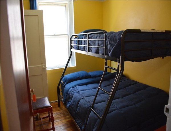 Imagen de la habitación del Hostel Hamtramck. Foto 4