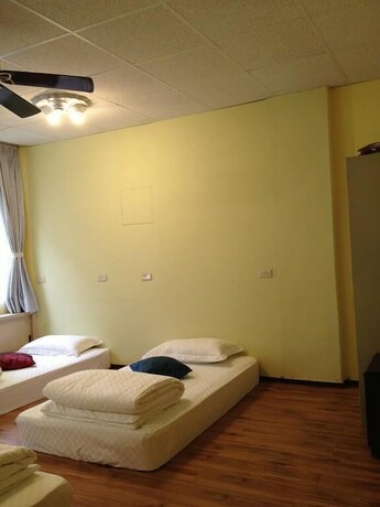 Imagen de la habitación del Hostel Handy. Foto 28