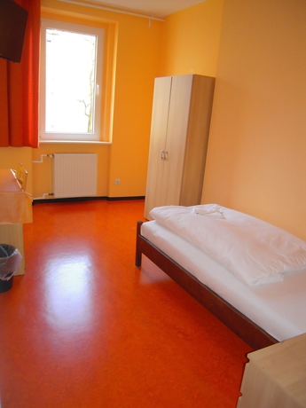 Imagen de la habitación del Hostel Happygolucky Hotel and. Foto 8