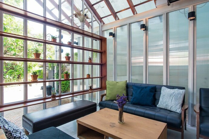Imagen de los interiores del Hostel Haus, Chiang Mai. Foto 31