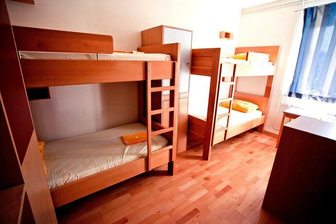 Imagen de la habitación del Hostel Hi Zadar. Foto 24