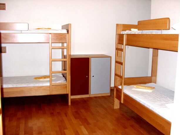 Imagen de la habitación del Hostel Hi Zadar. Foto 35