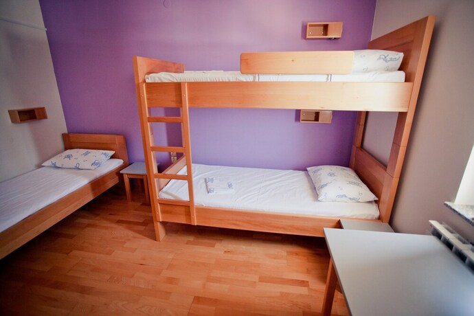 Imagen de la habitación del Hostel Hi Zadar. Foto 36