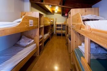 Imagen de los interiores del Hostel Hi-kananaskis. Foto 6