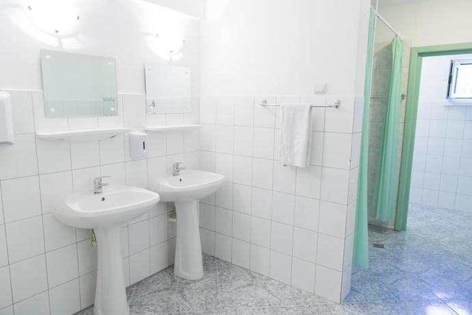 Imagen de los interiores del Hostel Holland Bacau. Foto 13