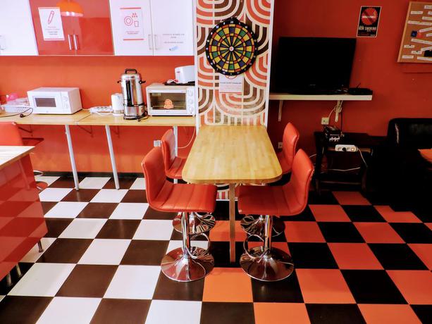 Imagen de los interiores del Hostel Home Backpackers Valencia By Feetup Hostels. Foto 7