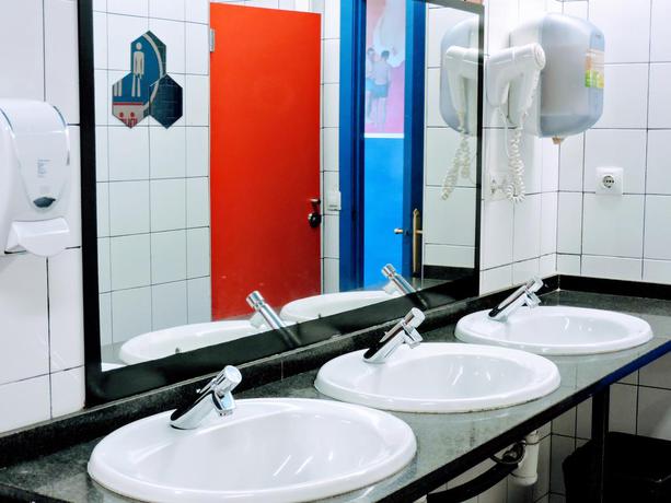 Imagen de los interiores del Hostel Home Backpackers Valencia By Feetup Hostels. Foto 9