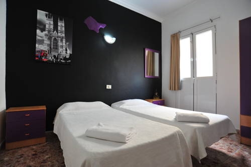 Imagen general del Hostel Hostal Alcaravaneras - Adults Only. Foto 3