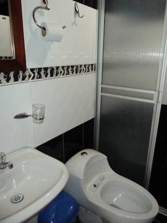Imagen de la habitación del Hostel Hostal- La Floresta. Foto 6