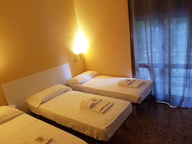 Imagen de la habitación del Hostel Hotel Colombo. Foto 15