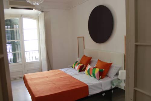 Imagen de la habitación del Hostel Hotel Málaga City Suites. Foto 2