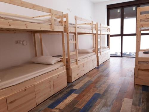Imagen general del Hostel Hub Seville. Foto 16