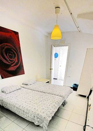 Imagen general del Hostel ISA SEVILLA Suites. Foto 16