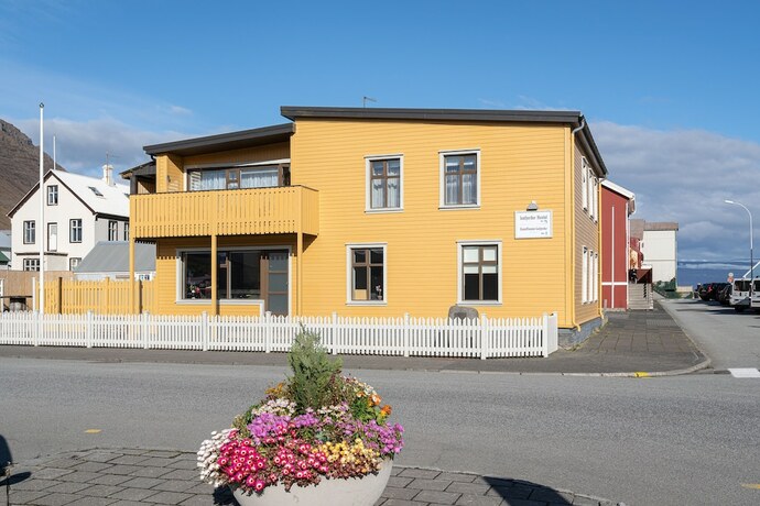 Imagen general del Hostel &Iacute;safjordur. Foto 5