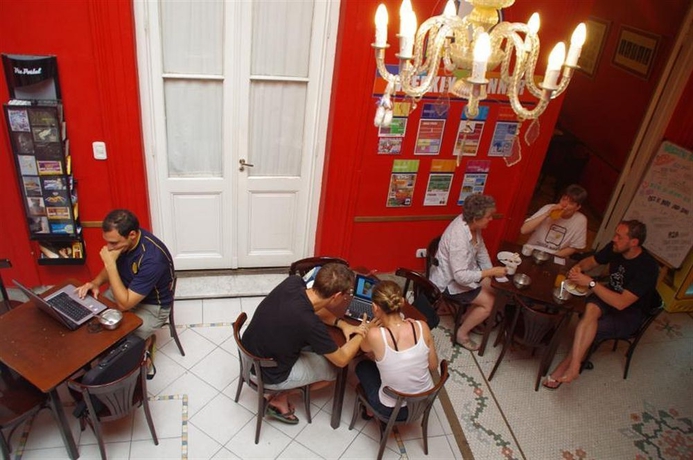 Imagen del bar/restaurante del Hostel Inn Buenos Aires. Foto 2