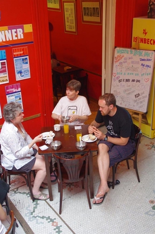 Imagen del bar/restaurante del Hostel Inn Buenos Aires. Foto 3
