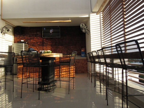 Imagen del bar/restaurante del Hostel Inn Cancun. Foto 3